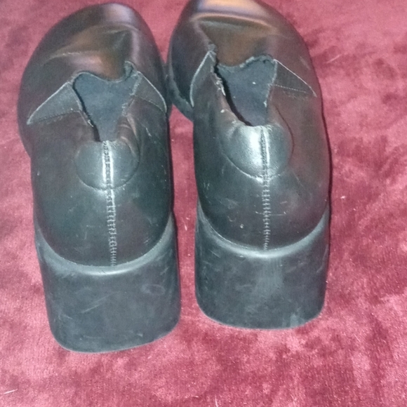 DKNY shoes - Picture 4 of 4